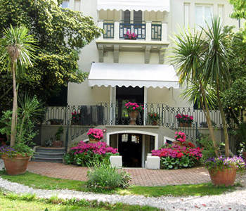 Hotel 3 stelle in Camaiore Versilia - Residenza d'Epoca Club I Pini