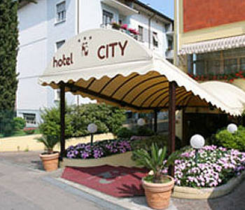 Hotel 3 stelle in Desenzano del Garda Lago di Garda - City
