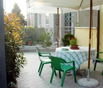 Affitta camere in Ferrara Stazione - Locanda Adelphi