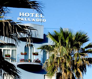 Hotel 2 stelle in Giardini Naxos Costa siciliana orientale - Palladio
