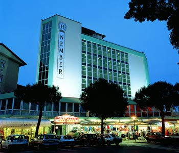 Hotel 3 stelle in Jesolo Faro - Piazza Marina - Nember