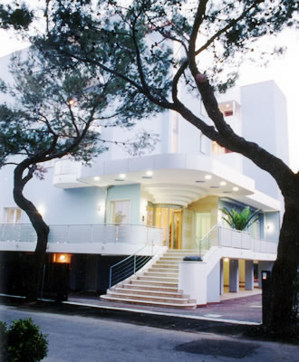 Hotel 4 stelle in Jesolo Faro - Piazza Marina - Helios