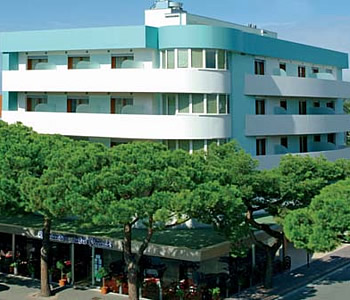 Hotel 3 stelle in Jesolo Faro - Piazza Marina - Il Teatro