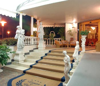 Hotel 4 stelle in Jesolo Faro - Piazza Marina - Grand Hotel Luxor & Cairo