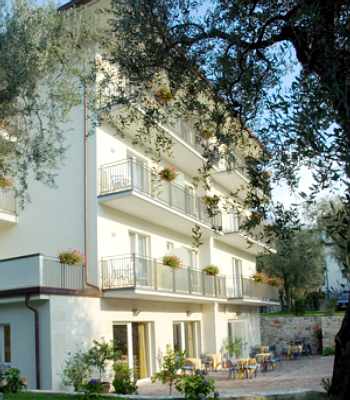 Hotel 3 stelle in Malcesine Vallagarina e Monte Baldo - Garnì Orchidea