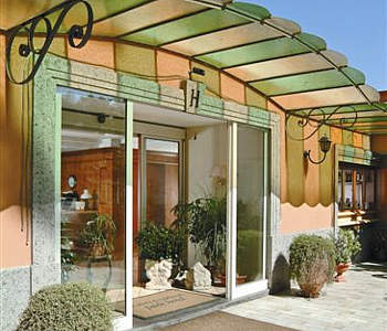 Hotel 4 stelle in Napoli Fiera - Fuorigrotta - Montespina Park Hotel