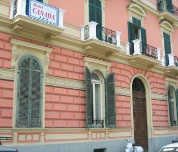 Hotel 3 stelle in Napoli Chiaia - Canada