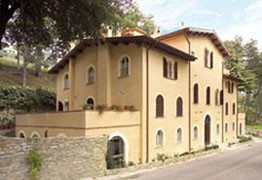 Farm Home  in Pietralunga Dintorni di Perugia - La Locanda del Borgo Country House