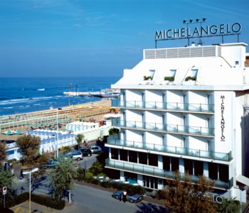 Hotel 4 stelle in Riccione Alba - Michelangelo