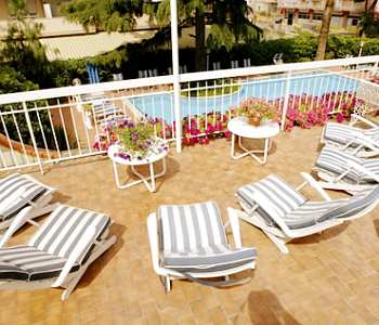 Hotel 3 stelle in San Bartolomeo al Mare Riviera dei Fiori - Bergamo