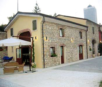 Affitta camere 3 stelle in San Pietro in Cariano Dintorni di Verona - Castrum Relais