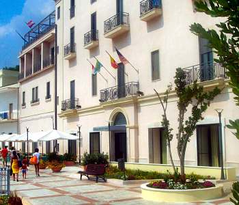 Hotel 4 stelle in Santa Cesarea Terme Salento - Grand Hotel Mediterraneo