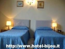 Hotel 2 stelle in Firenze Santa Maria Novella - Albergo Bijou** B&B