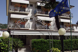 Hotel 3 stelle in Torri del Benaco Lago di Garda - Hotel Garn� Marina