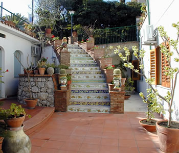 Hotel 2 stelle in Taormina Capo Taormina - Mazzar� - Villa Caterina