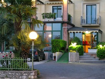 Hotel 2 stelle in Torri del Benaco Lago di Garda - Al Castello